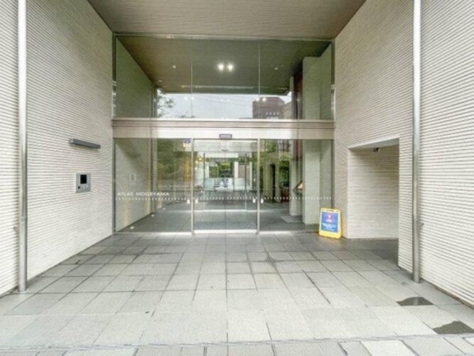 エントランス エントランス