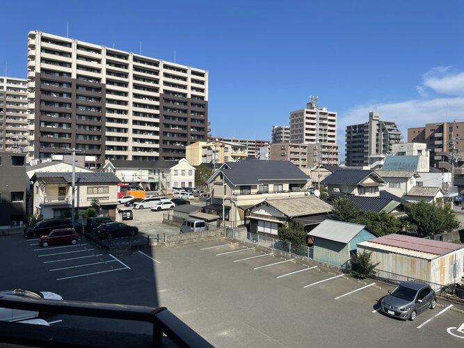 東側バルコニー