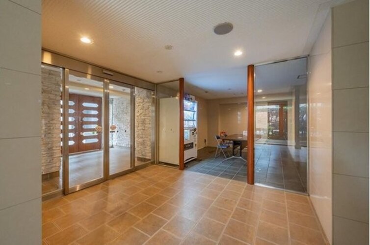 エントランス エントランス