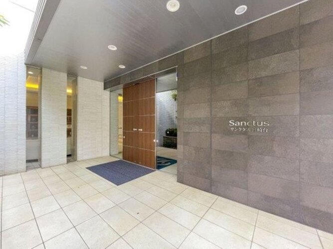 エントランス エントランス