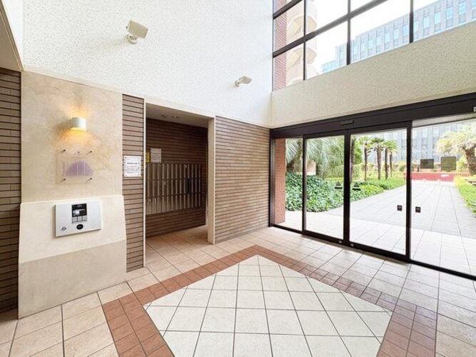 エントランス エントランス