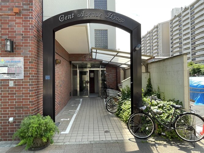 大開駅まで徒歩3分。都市生活の利便性と充実感を得られる立地に佇んでいます。 大開駅まで徒歩3分。都市生活の利便性と充実感を得られる立地に佇んでいます。