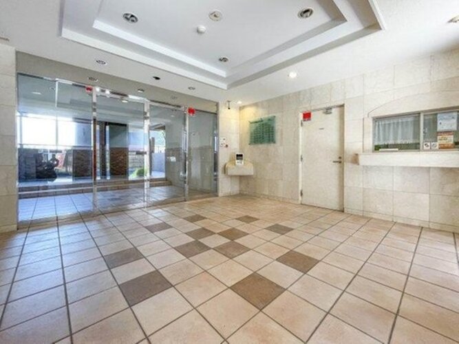 エントランス エントランス