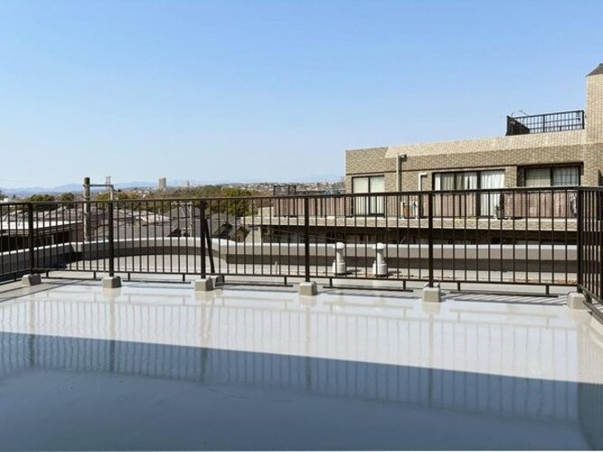 バルコニー バルコニー