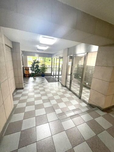 エントランス エントランス