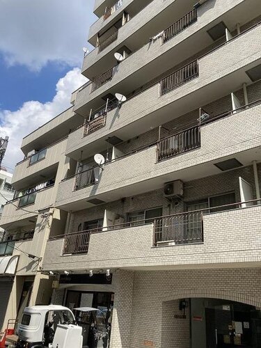 各線「日暮里」駅より徒歩4分 各線「日暮里」駅より徒歩4分