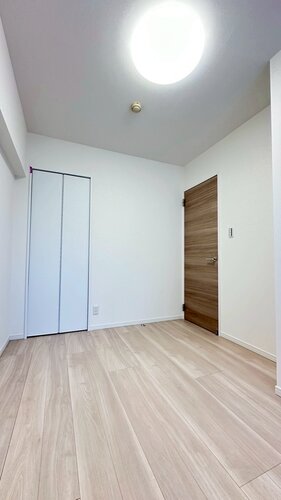 洋室②　約4.0帖