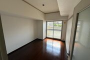 リビング以外の居室 リビング以外の居室