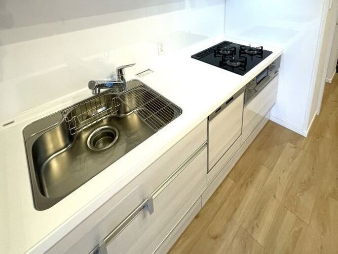 毎日の家事がはかどる食洗機付きです 毎日の家事がはかどる食洗機付きです