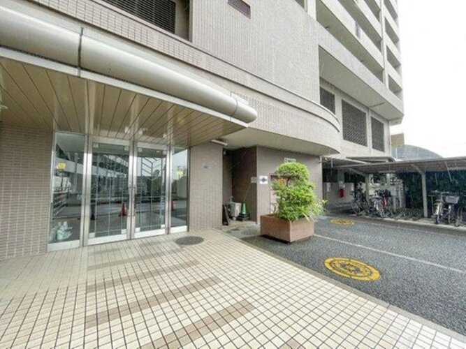 エントランス エントランス