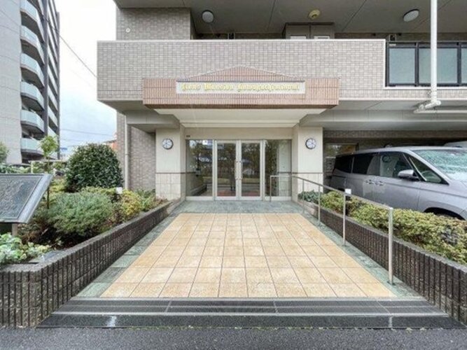 エントランス エントランス