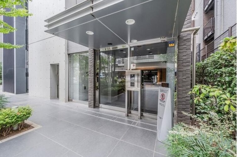 エントランス エントランス