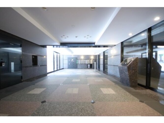 エントランスホール:2023年5月撮影 エントランスホール:2023年5月撮影