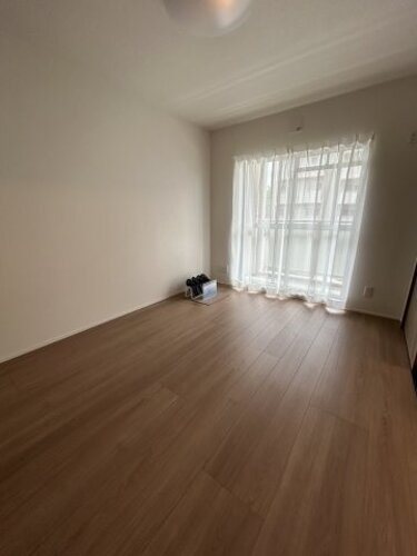 【洋室】アミティ三郷早稲田6‐1‐2号棟 