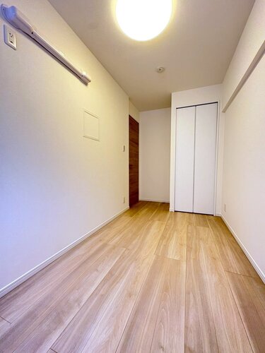 洋室③ 約4.9帖 洋室③ 約4.9帖