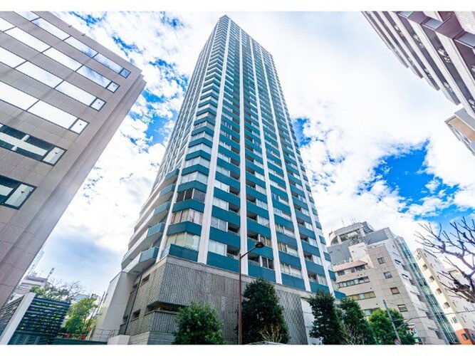 住友不動産旧分譲のマンション。都庁、新宿駅も徒歩圏のアクセスを誇るマンションです♪