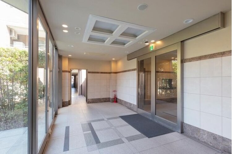 エントランス エントランス