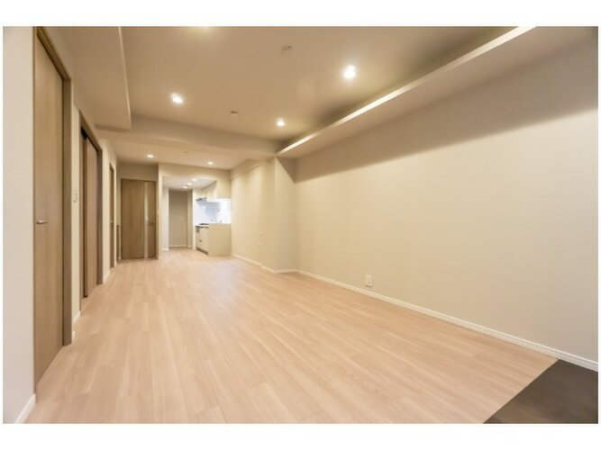 内装はシンプルに落ち着きのある空間にしています。ゆったりとしたひとときを過ごせそうです♪ 内装はシンプルに落ち着きのある空間にしています。ゆったりとしたひとときを過ごせそうです♪