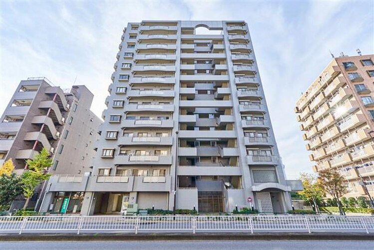 東武亀戸線「東あずま」駅まで徒歩3分。都市生活の利便性と充実感を得られる立地に佇むマンションです。 東武亀戸線「東あずま」駅まで徒歩3分。都市生活の利便性と充実感を得られる立地に佇むマンションです。