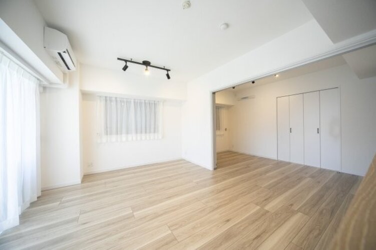 【居間・リビング】ロワール新丸子 【居間・リビング】ロワール新丸子