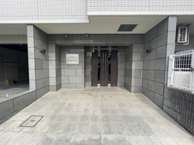 エントランス エントランス