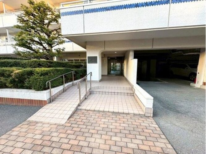 エントランス エントランス