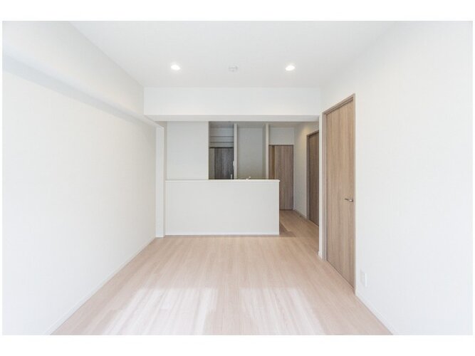 爽やかな風がそよぐ光に溢れた空間。清々しい気持ちになるお部屋です。