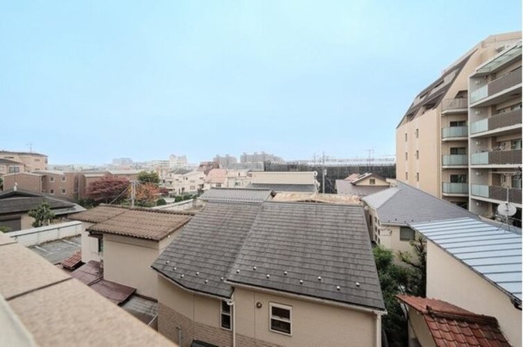 バルコニー バルコニー