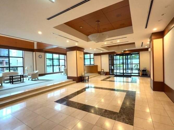 エントランス エントランス