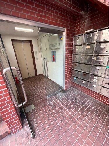 エントランス エントランス