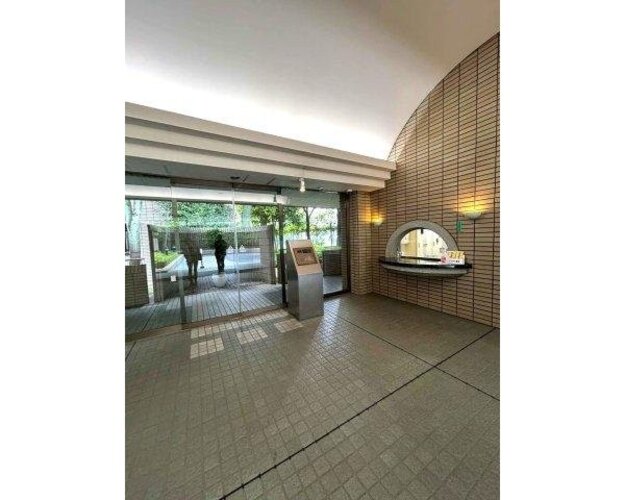 エントランス エントランス