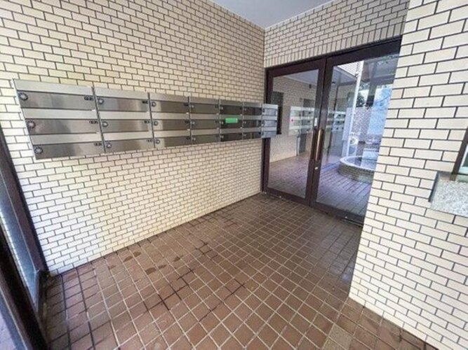 エントランス エントランス