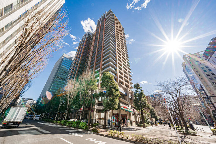 東京メトロ半蔵門線・都営新宿線・三田線 「神保町」駅まで徒歩1分の好立地 東京メトロ半蔵門線・都営新宿線・三田線 「神保町」駅まで徒歩1分の好立地