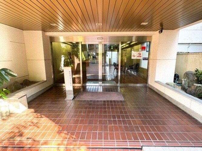 エントランス エントランス