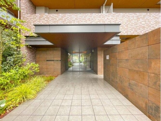 エントランス エントランス