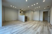 内装はシンプルに落ち着きのある空間にしています。ゆったりとしたひとときを過ごせそうです♪