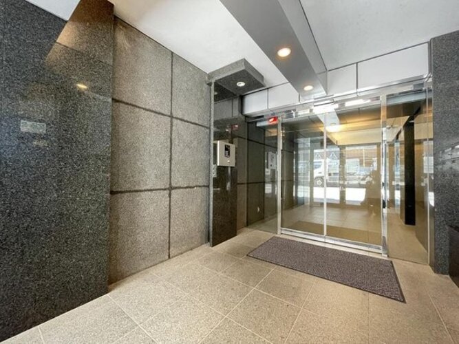 エントランス エントランス