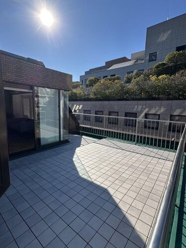 バルコニー バルコニー