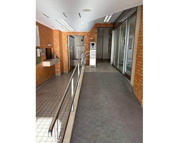 エントランス エントランス