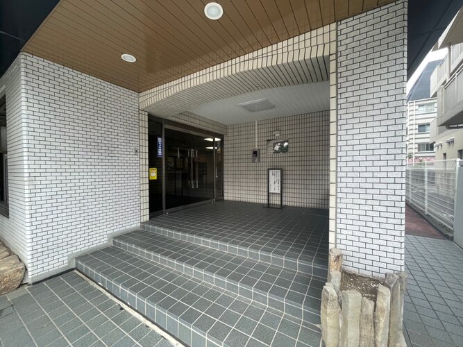 エントランス エントランス