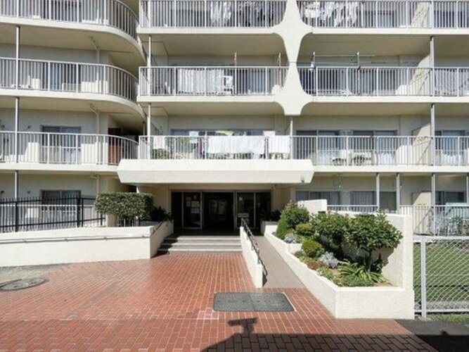 エントランス エントランス