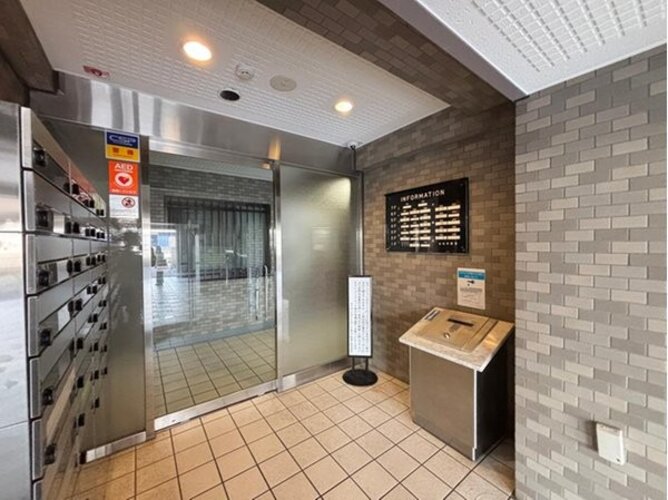 エントランス エントランス