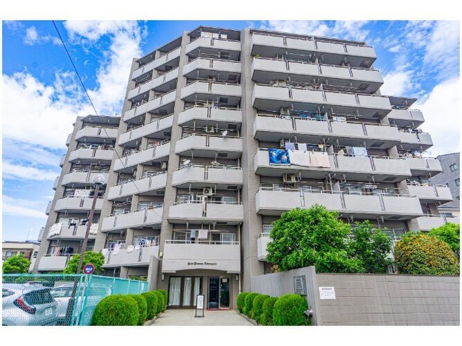 流行に左右されず、将来にわたって価値が継続する「上質」な佇まい。 流行に左右されず、将来にわたって価値が継続する「上質」な佇まい。