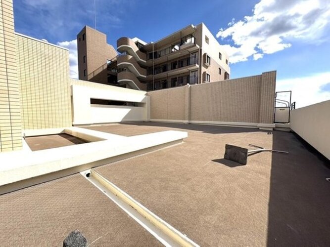 バルコニー バルコニー