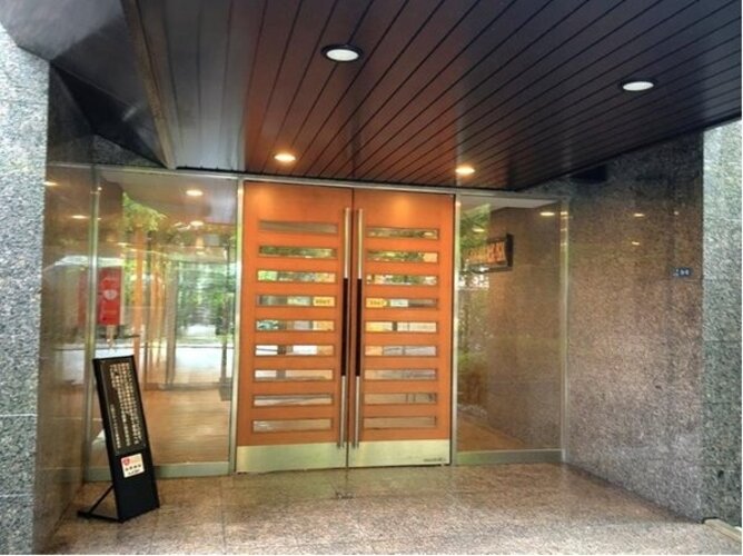 エントランス エントランス