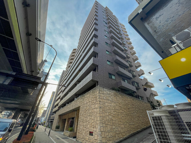 東京メトロ有楽町線・副都心線 「要町」駅まで徒歩11分。複数路線利用可能です