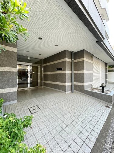 エントランス エントランス