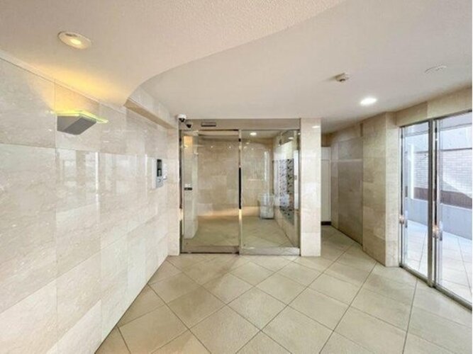 エントランス エントランス