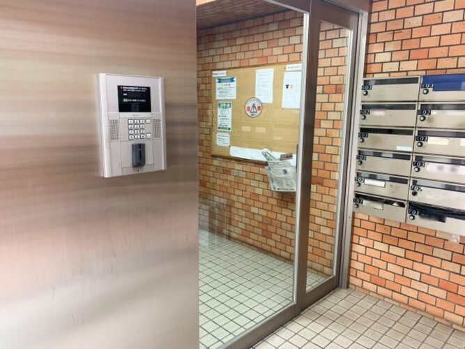 【エントランス】初穂マンションひがし京橋 【エントランス】初穂マンションひがし京橋