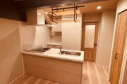 キッチン ・シンプルで使い勝手の良いキッチンは、見た目もすっきり。効率よく料理がはかどります キッチン ・シンプルで使い勝手の良いキッチンは、見た目もすっきり。効率よく料理がはかどります
